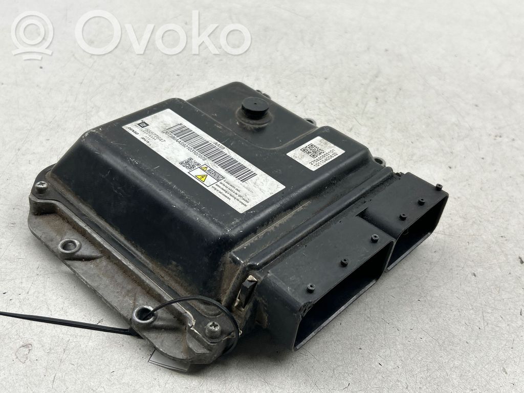Opel Astra J Engine control unit/module 
