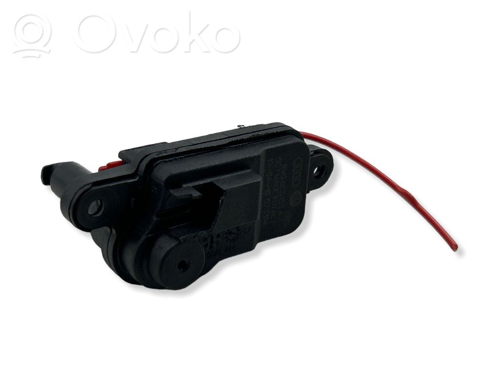 Audi A4 S4 B9 Fuel tank cap lock motor 