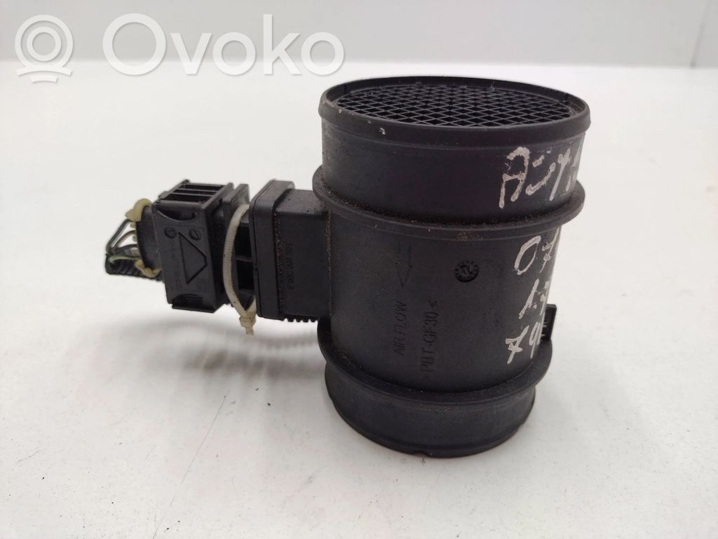 Opel Astra H Mass air flow meter 