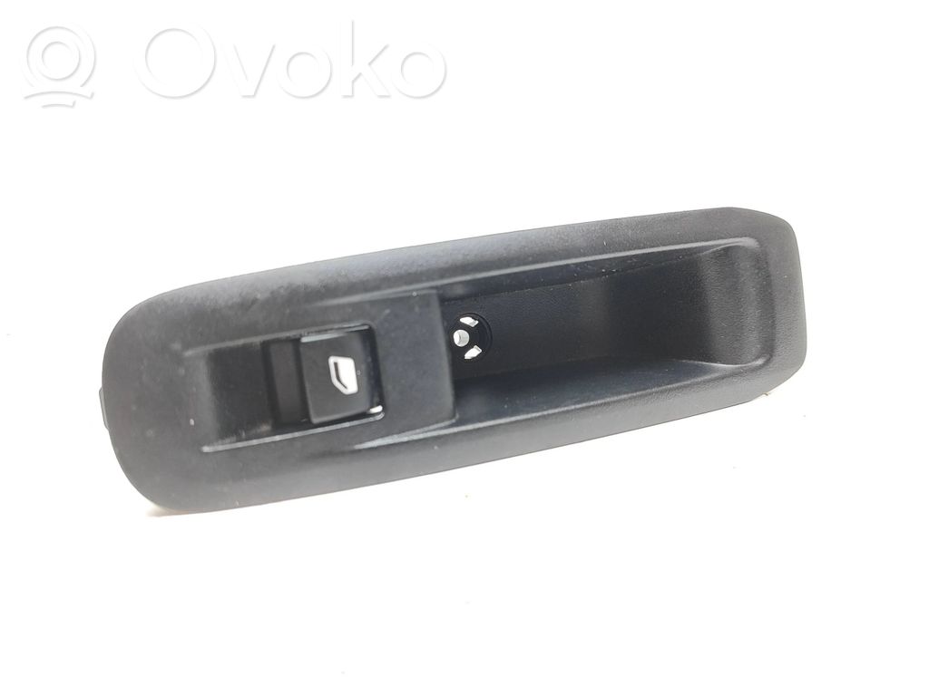 Peugeot 308 Electric window control switch 