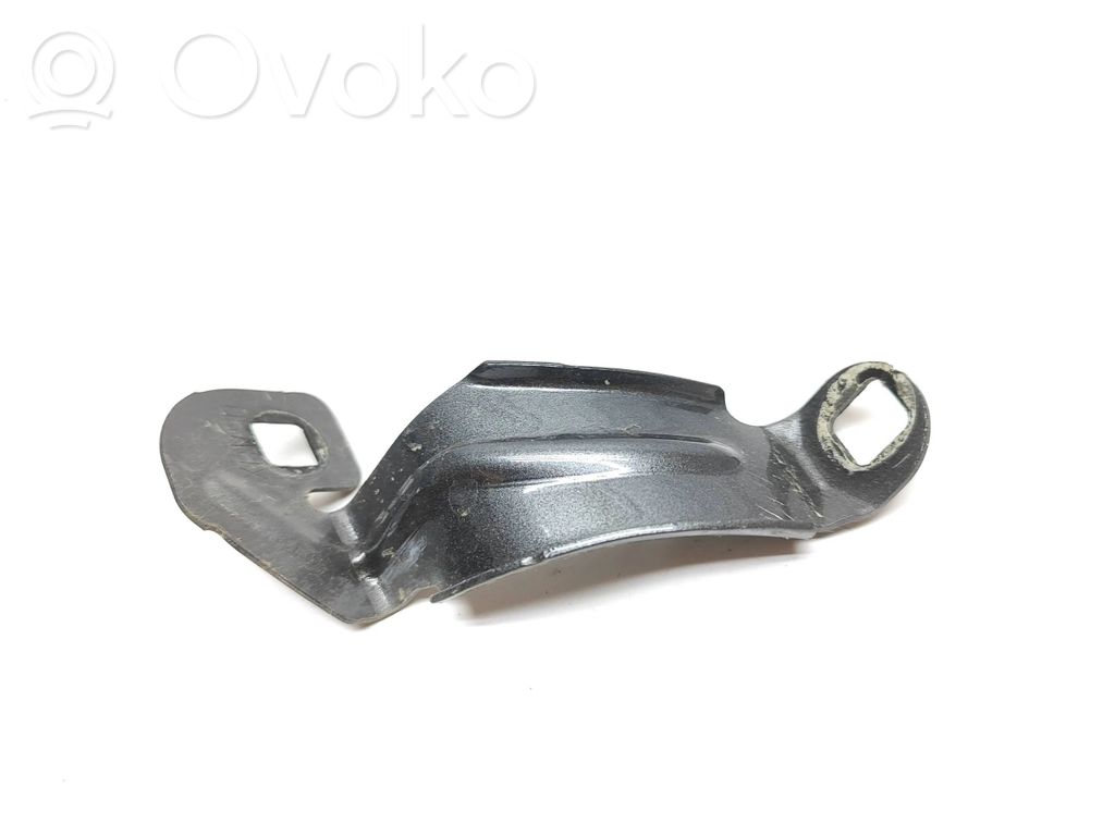 Jaguar E-Pace Fender mounting bracket 