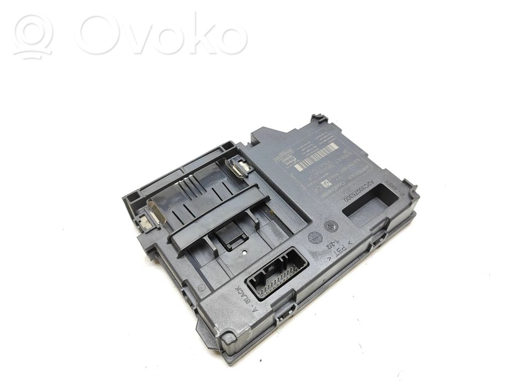 Renault Trafic III (X82) Ignition key card reader 