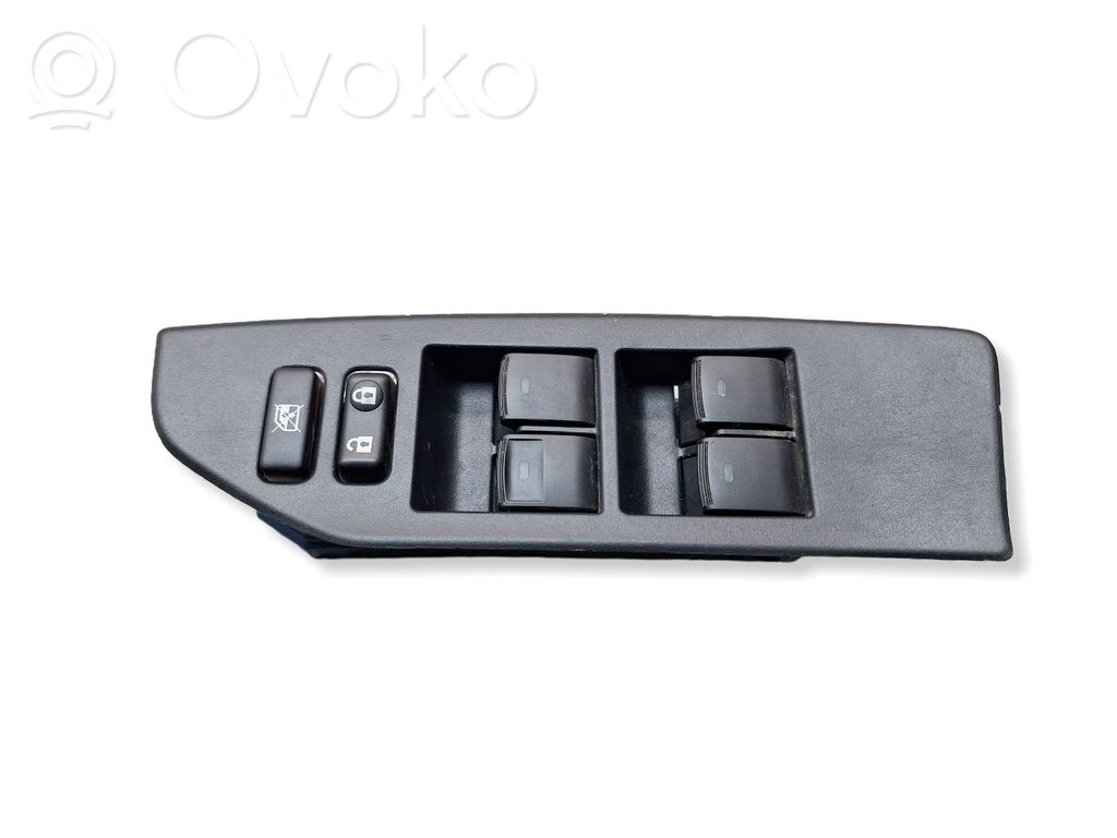 Toyota Verso Electric window control switch 