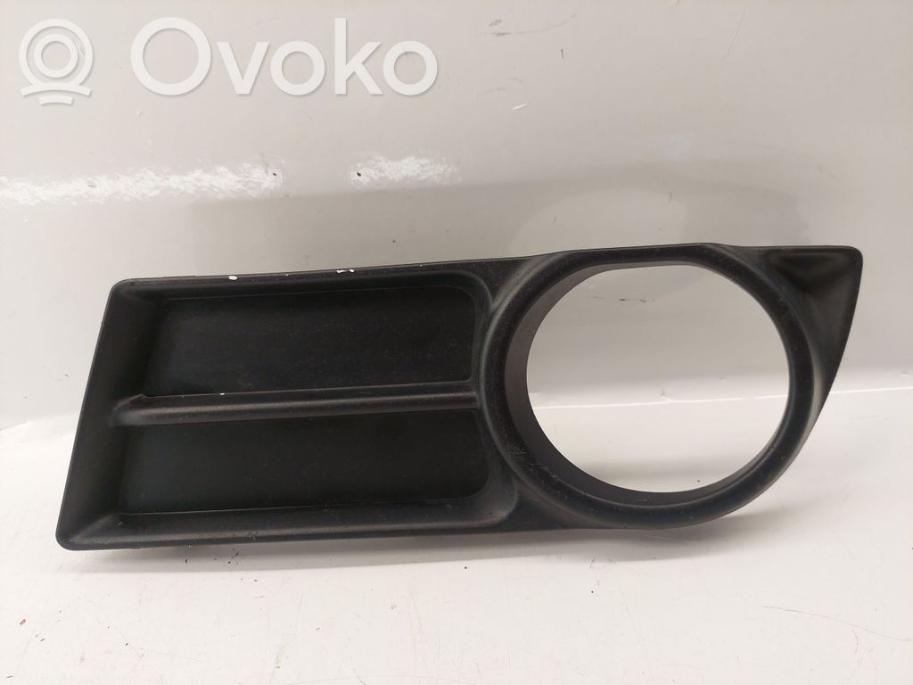 Toyota Corolla Verso AR10 Krata halogenu 