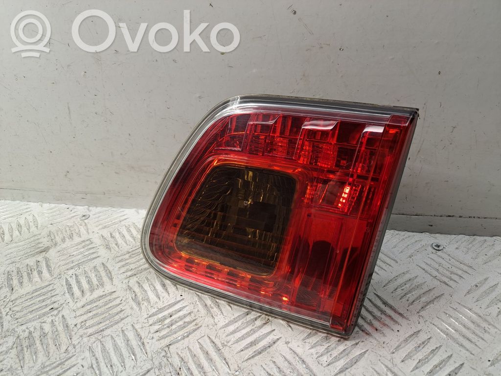 Lampy tylnej klapy bagażnika   8158105110,89032447A