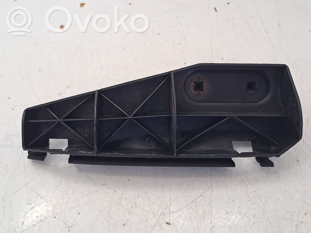 Toyota Corolla Verso AR10 Uchwyt / Mocowanie zderzaka tylnego 