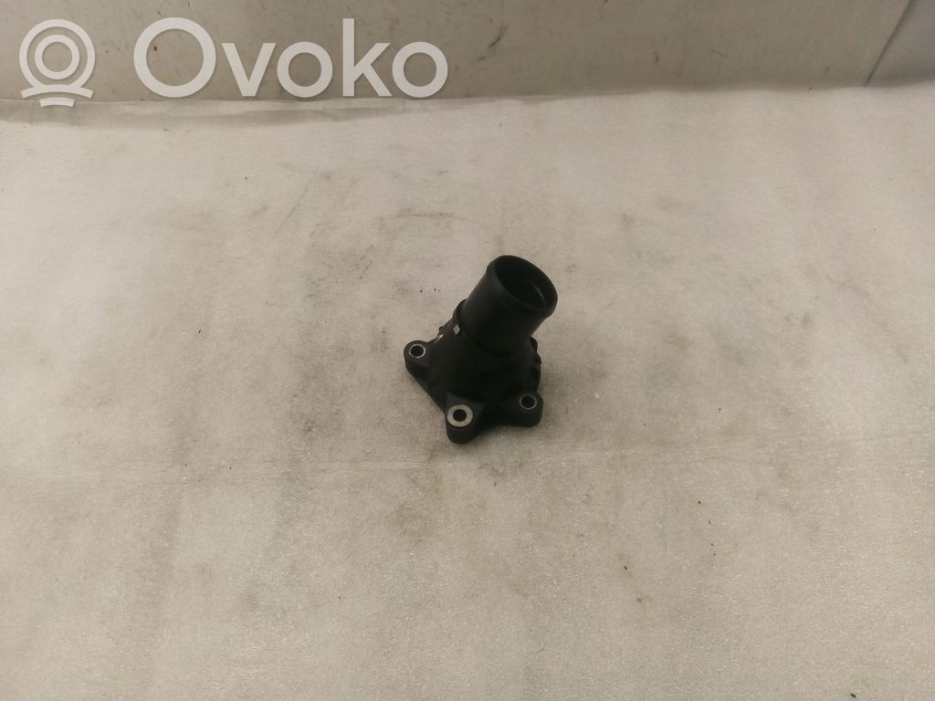 Toyota Corolla Verso AR10 Carcasă termostat 