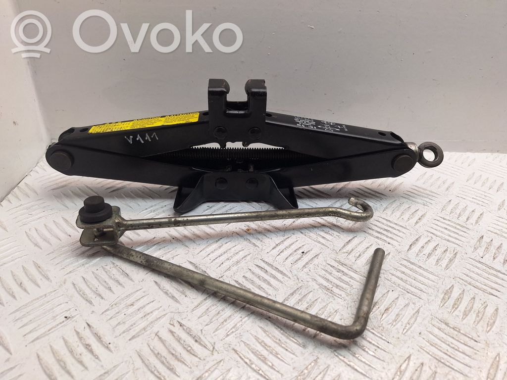 Toyota Verso Domkratas (dankratas) 