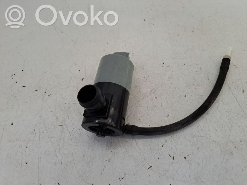 Toyota Avensis T270 Pompa spryskiwacza szyby przedniej / czołowej 