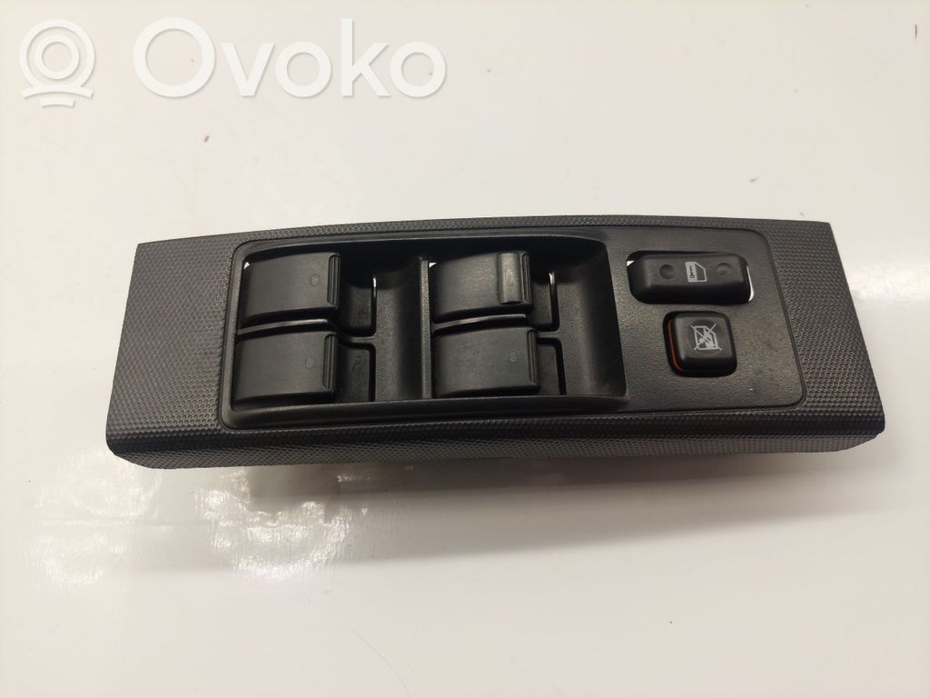 Toyota Corolla Verso AR10 Electric window control switch 