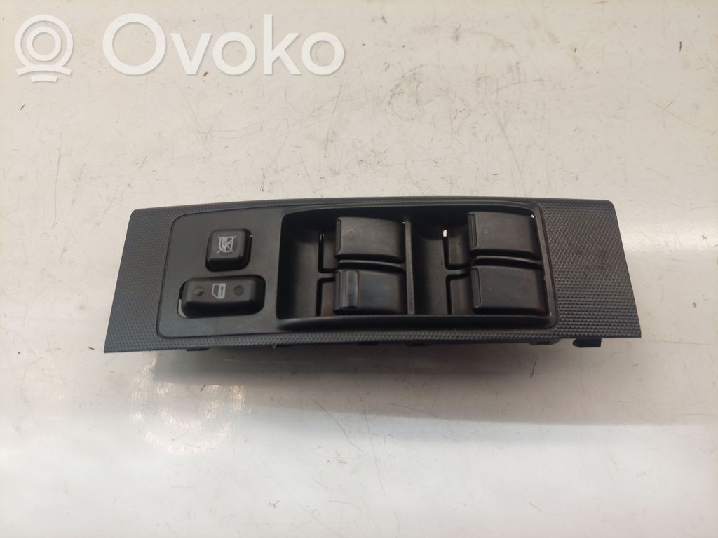Toyota Corolla Verso AR10 Electric window control switch 
