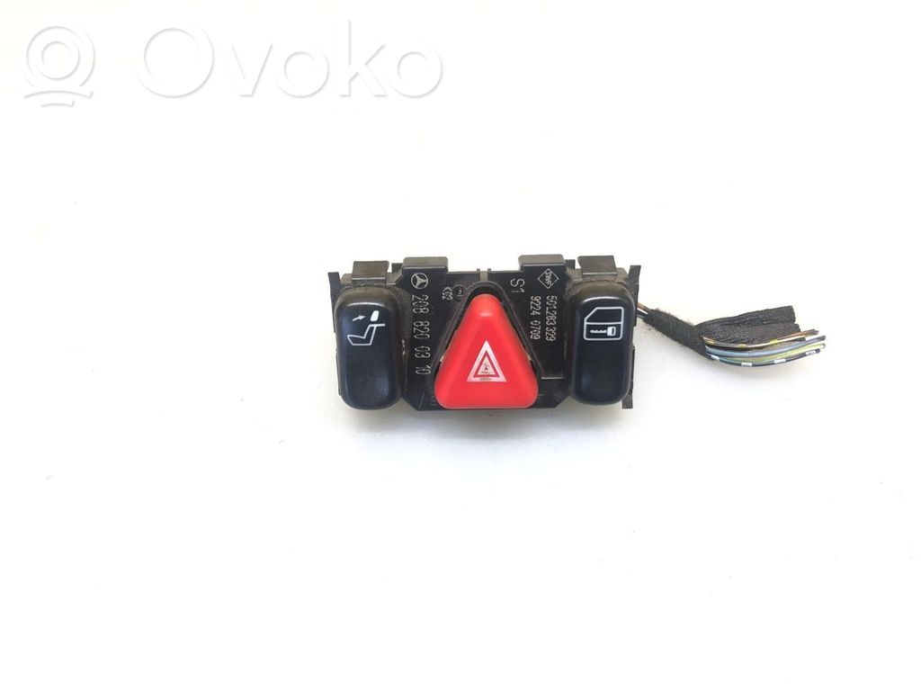Mercedes-Benz E W210 Hazard light switch 