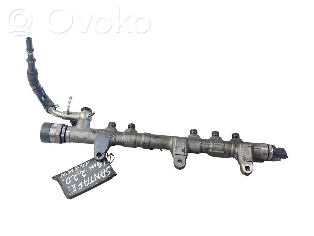 Hyundai Santa Fe Fuel main line pipe 