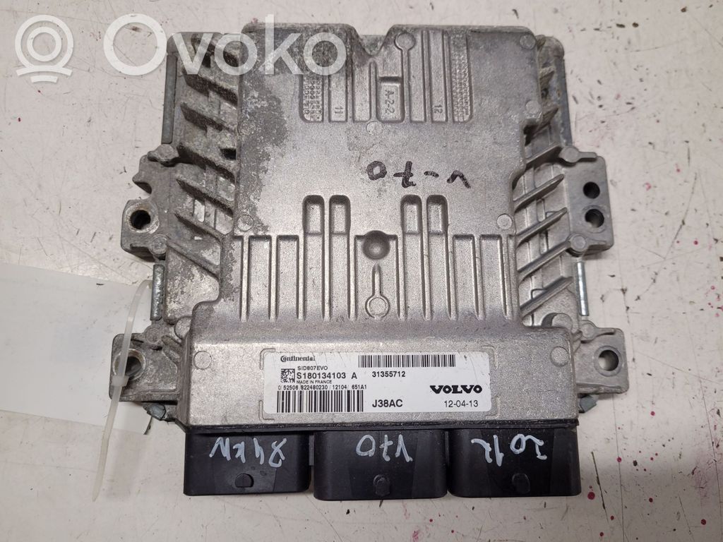 Volvo V40 Engine control unit/module 