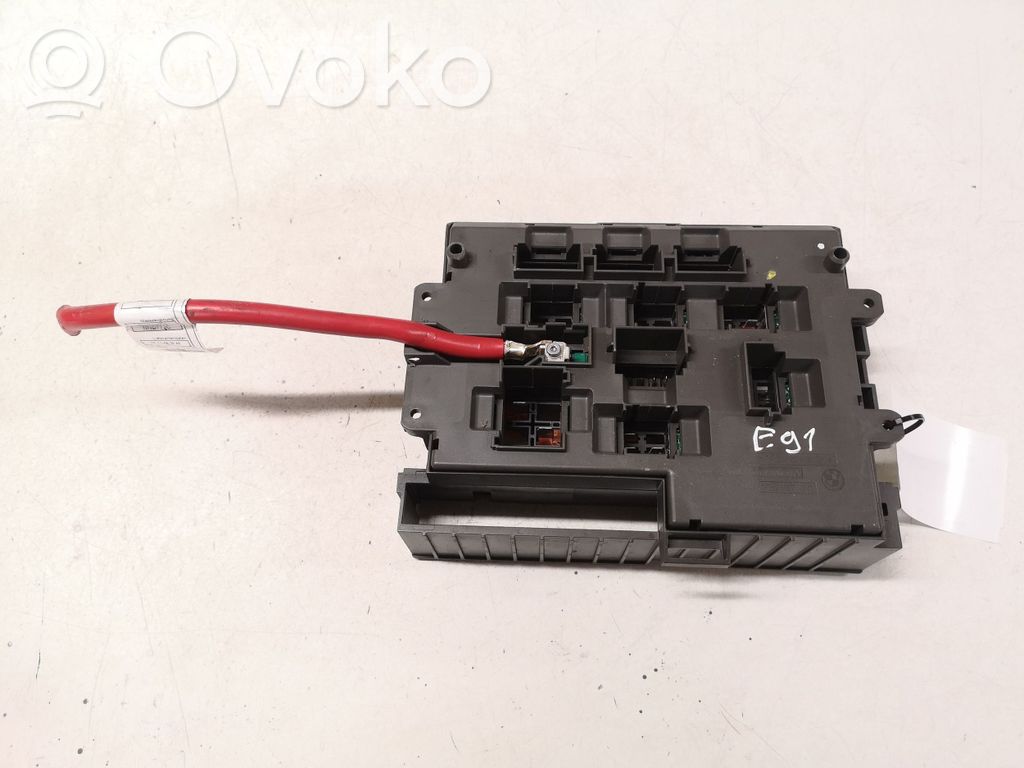 BMW 3 E90 E91 Fuse module 