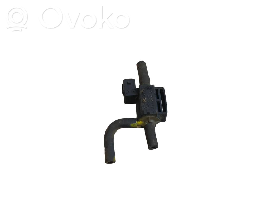 Peugeot 607 Vacuum valve 