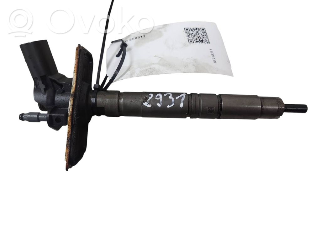 Volkswagen PASSAT CC Fuel injector 