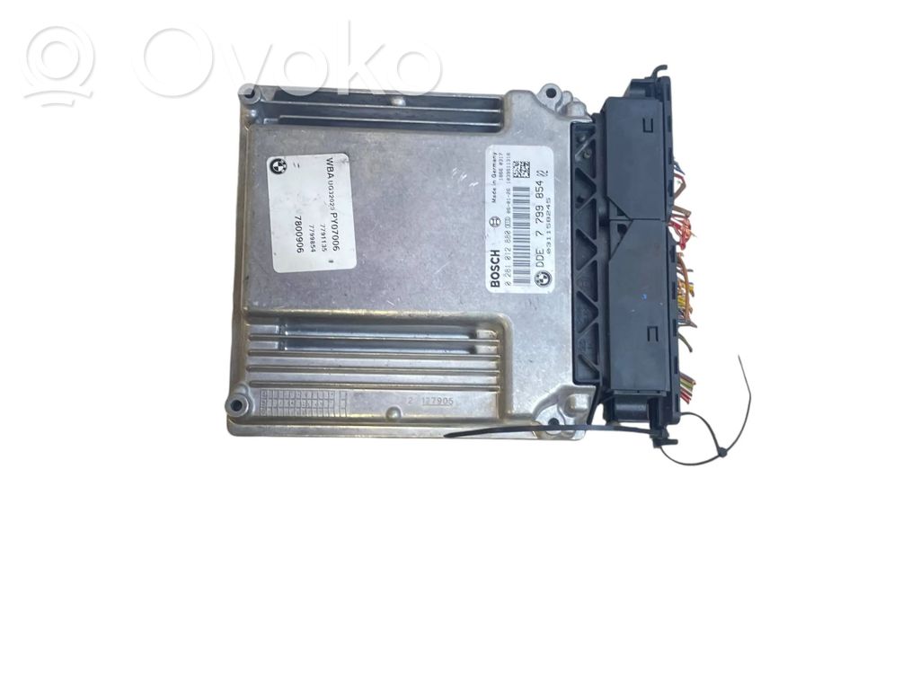 BMW 1 E81 E87 Engine control unit/module 