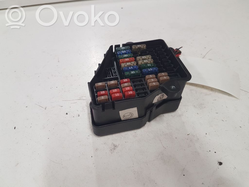 Audi A6 S6 C6 4F Fuse box set 
