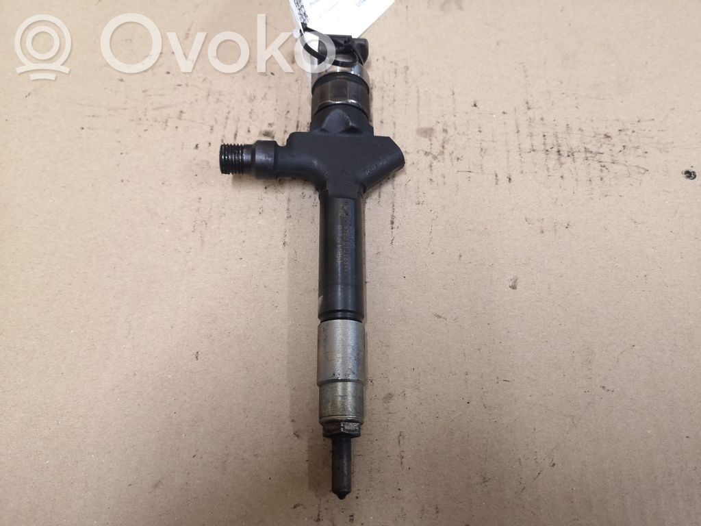 Mazda 5 Fuel injector 