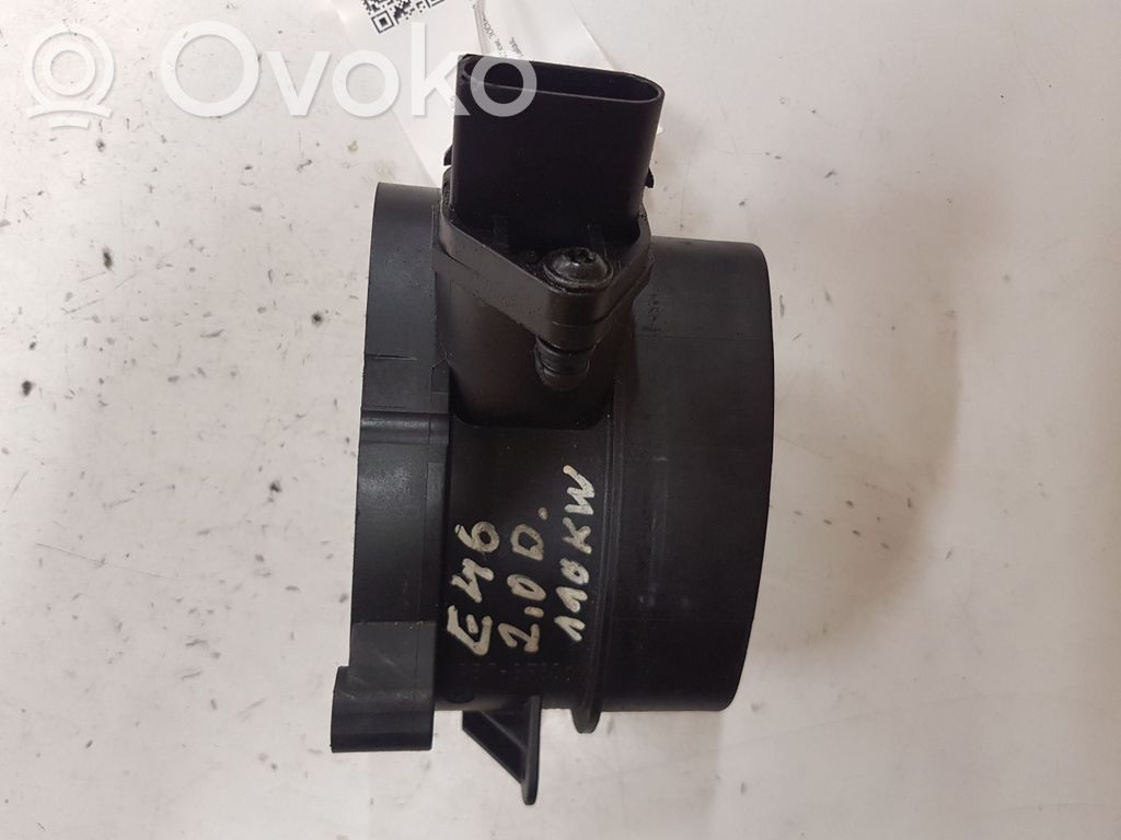 BMW 5 E39 Mass air flow meter 