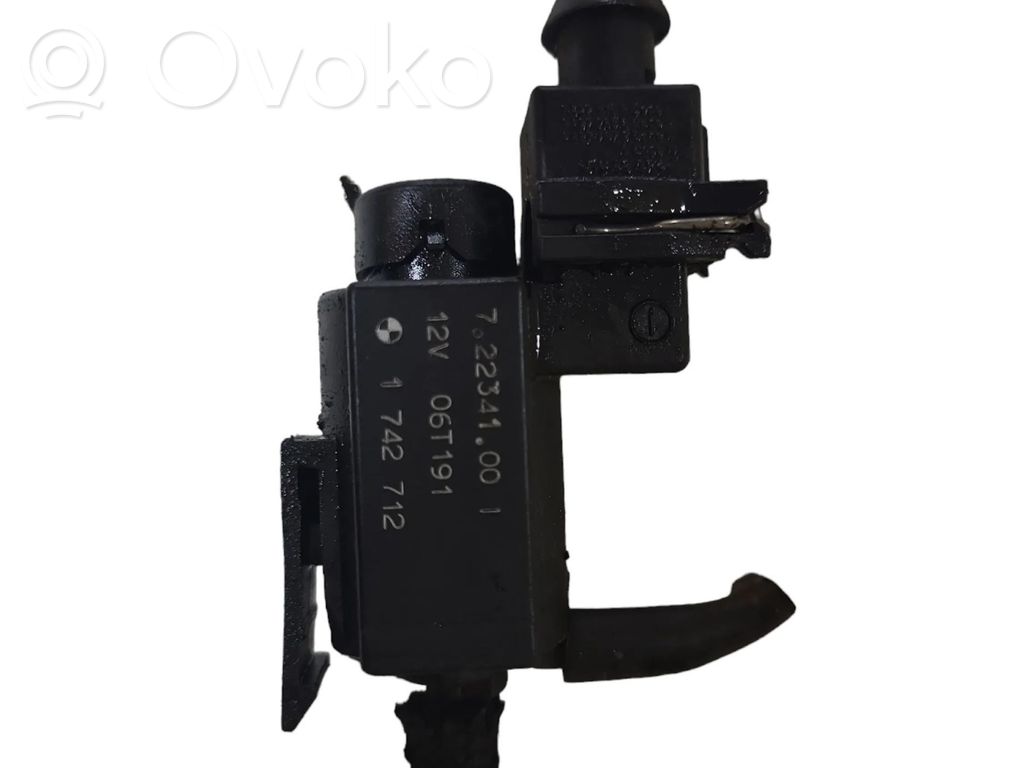 BMW 5 E60 E61 Turbo solenoid valve 