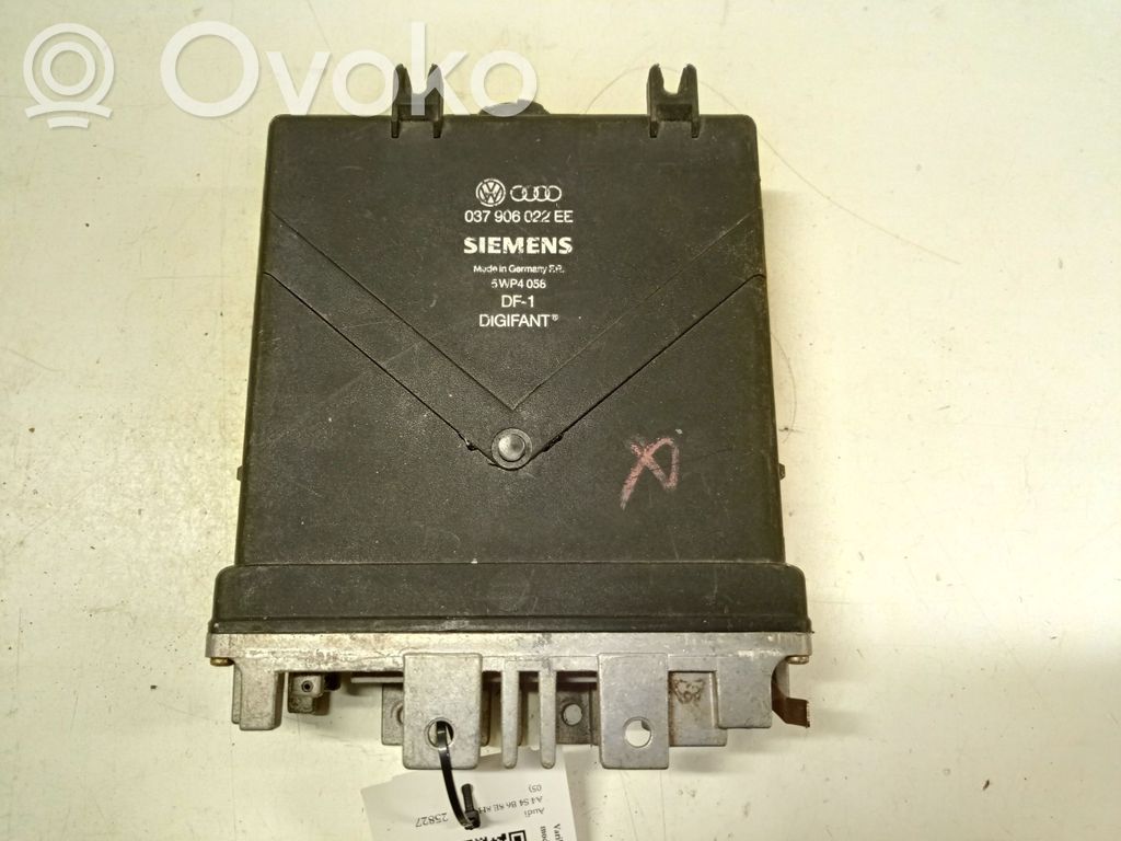 Audi A4 S4 B6 8E 8H Engine control unit/module 