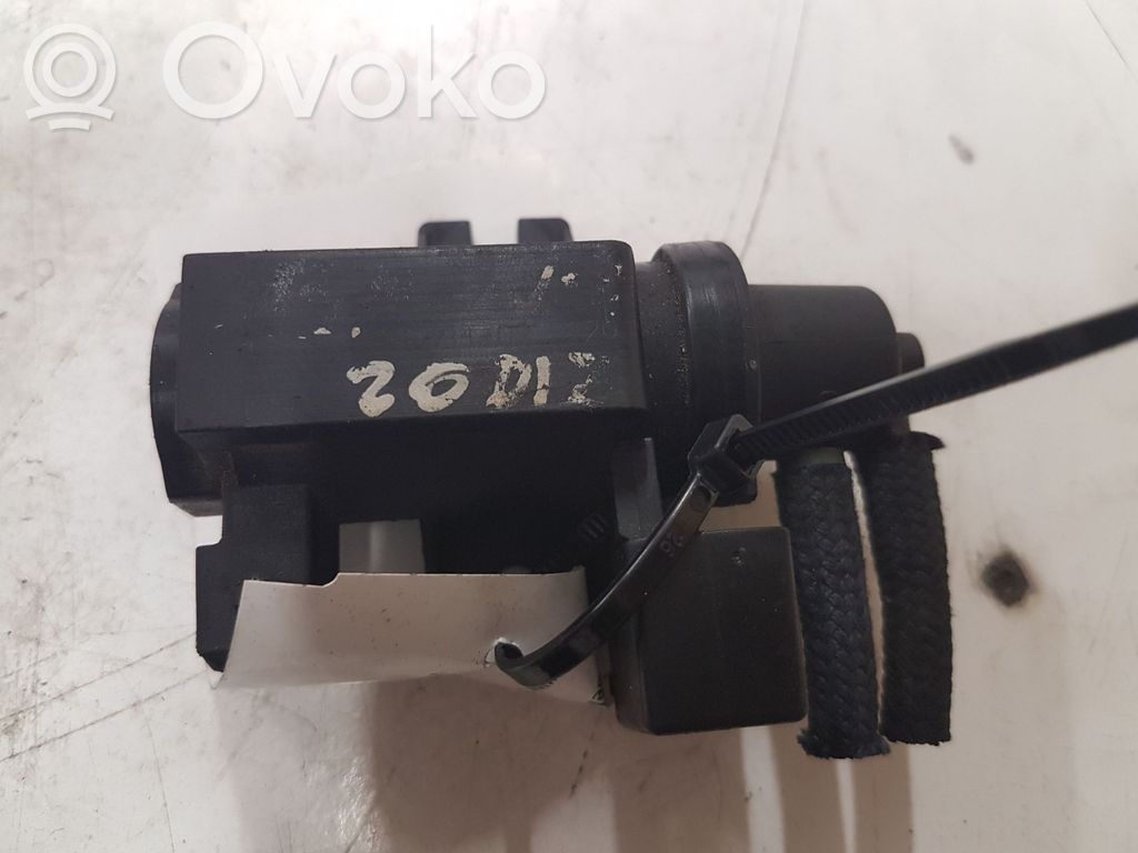 BMW 3 E90 E91 Solenoīda vārsts 