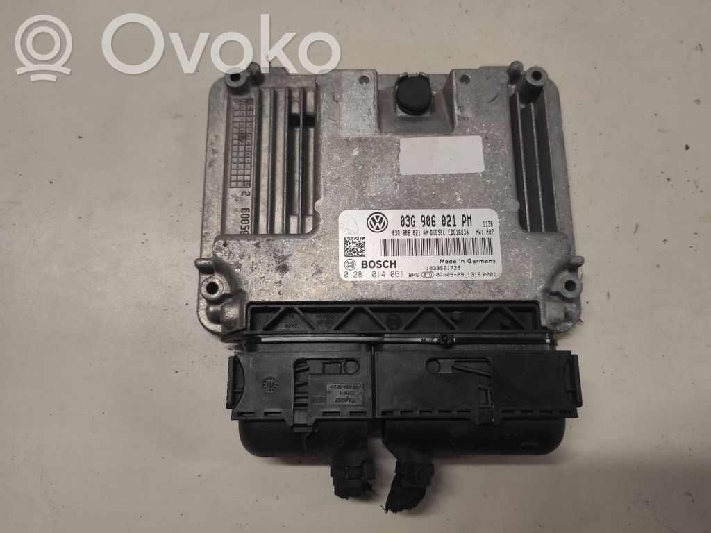 Volkswagen Golf V Engine control unit/module 