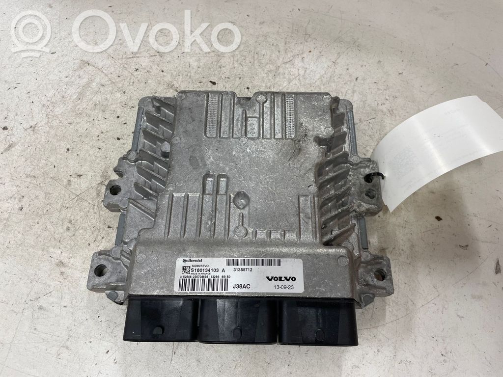 Volvo V40 Engine control unit/module 
