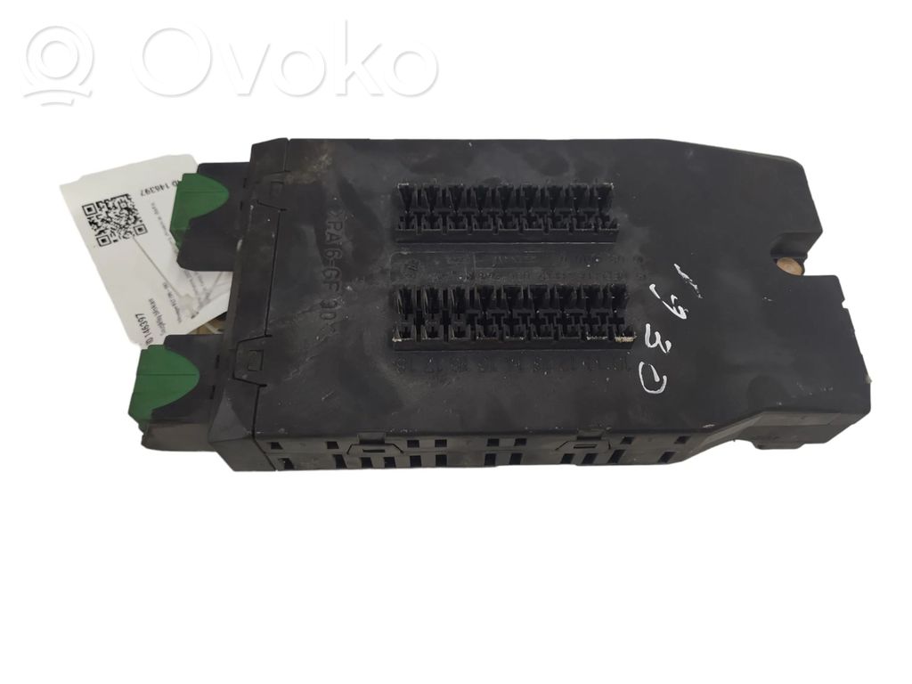 Volkswagen II LT Ramka / Moduł bezpieczników 