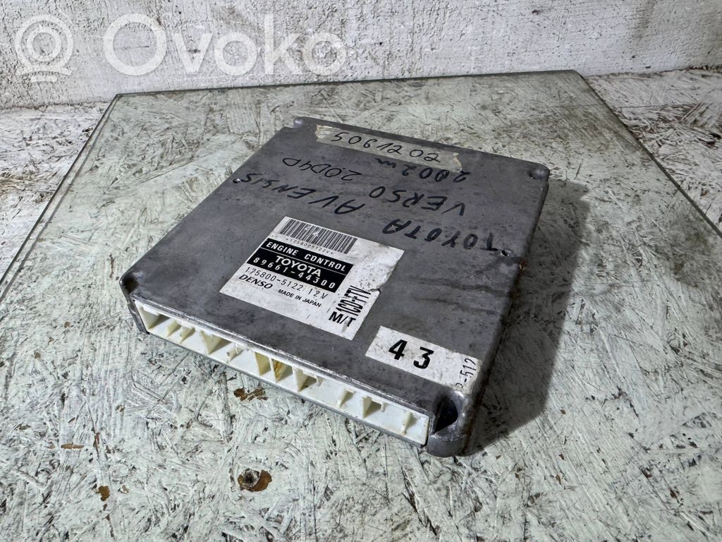 Toyota Avensis Verso Engine control unit/module 
