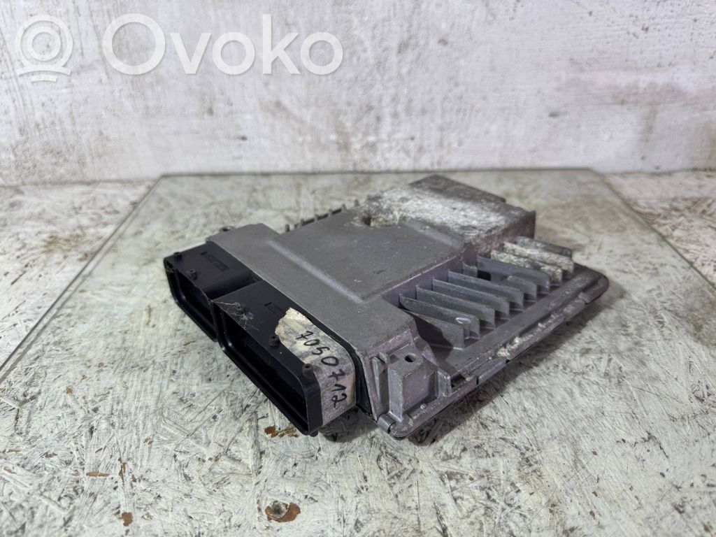 Volkswagen PASSAT B6 Engine control unit/module 