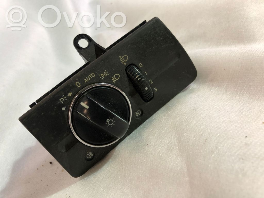 Mercedes-Benz E W211 Light switch 
