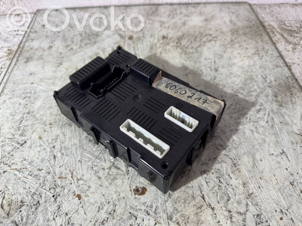 Renault Clio III Komforto modulis 