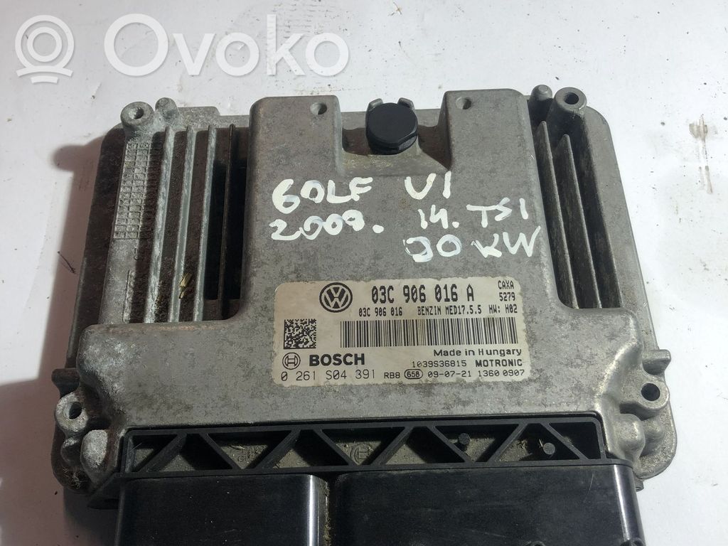 Volkswagen Golf VI Engine control unit/module 