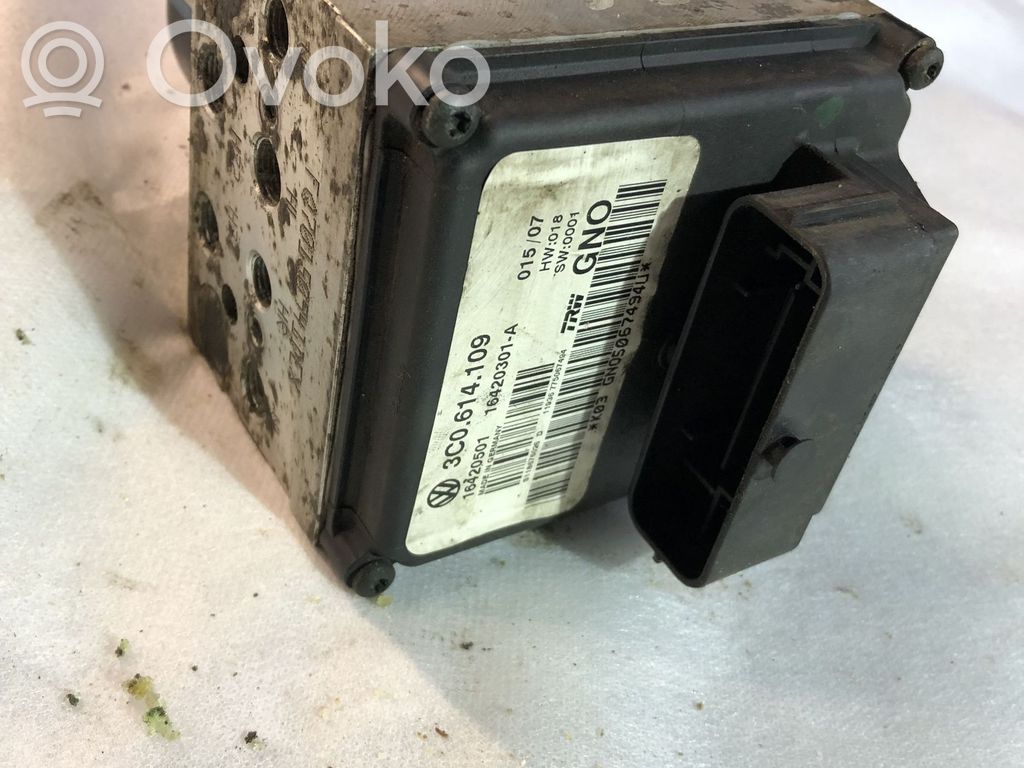 Volkswagen PASSAT B6 ABS bloks 