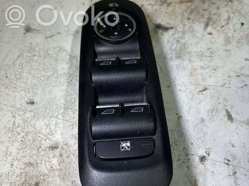 Ford Mondeo MK IV Electric window control switch 