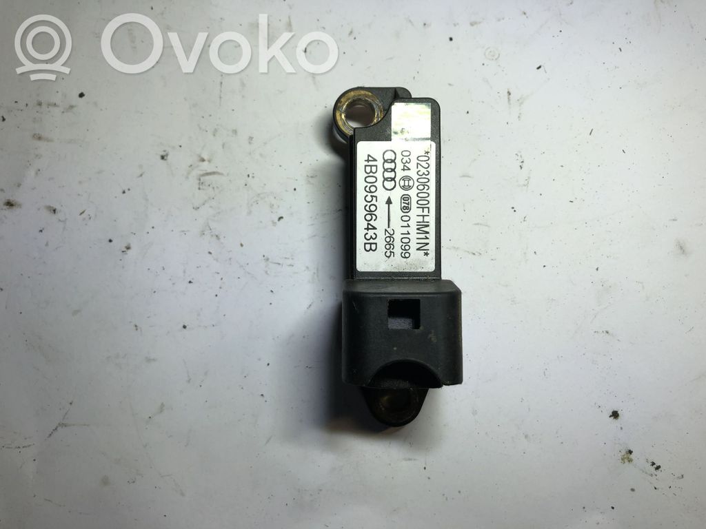 Audi A4 S4 B6 8E 8H Airbagsensor Crashsensor Drucksensor 