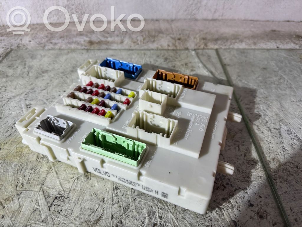 Volvo V40 Sulakemoduuli 