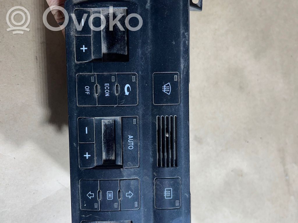 Audi A6 S6 C5 4B Climate control unit 