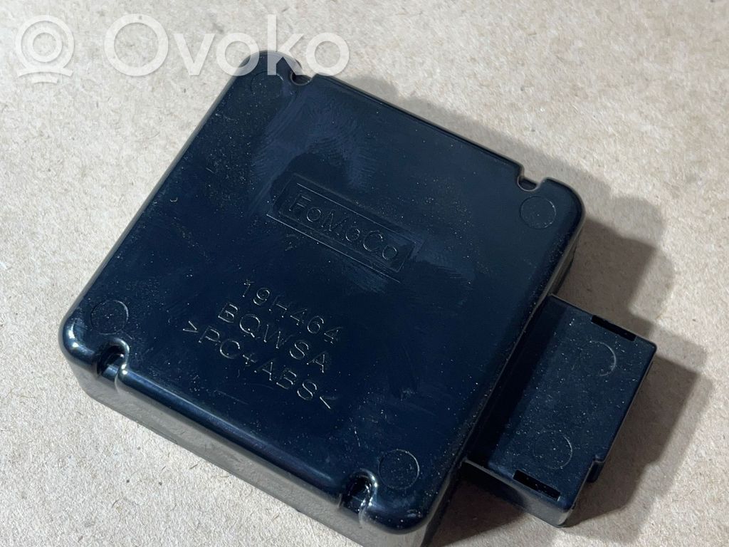 Ford Turneo Courier Lietaus daviklis 