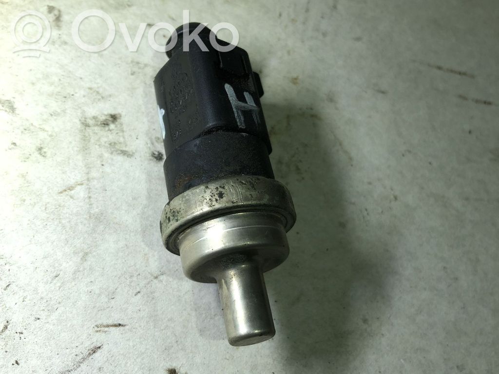 Audi A4 S4 B6 8E 8H Aušinimo skysčio temperatūros daviklis 