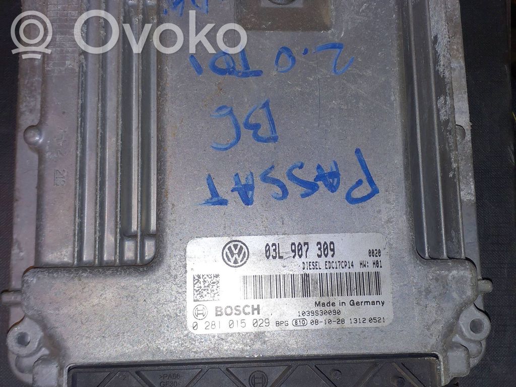 Volkswagen PASSAT B6 Engine control unit/module 