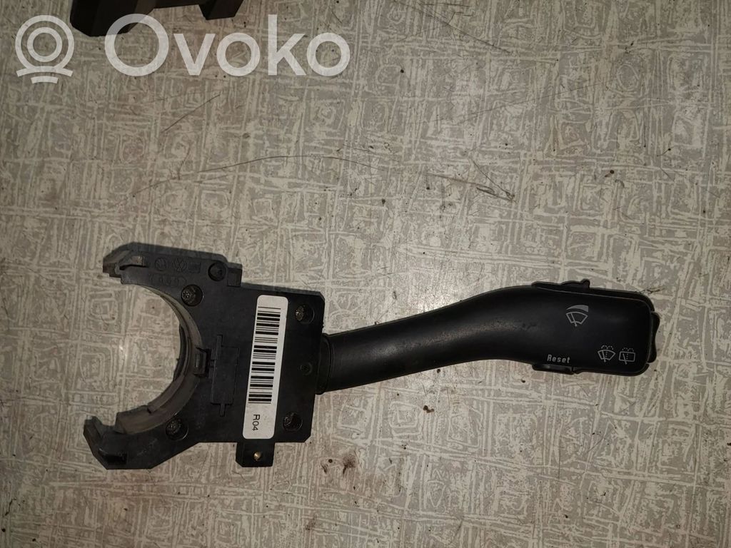 Volkswagen Golf IV Wiper control stalk 