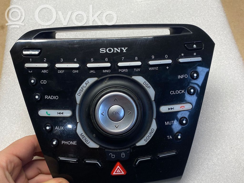 Ford Focus Radio/CD/DVD/GPS head unit 