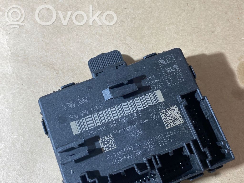 Volkswagen Tiguan Door control unit/module 