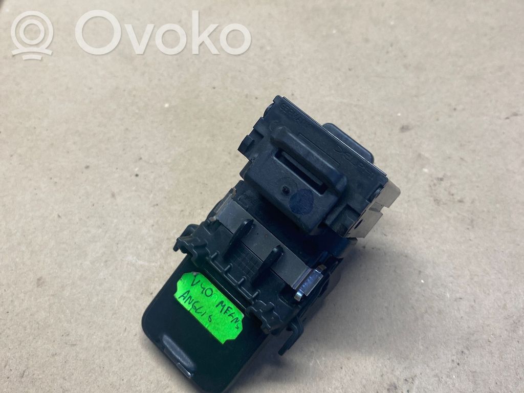 Volvo V40 Ignition lock 