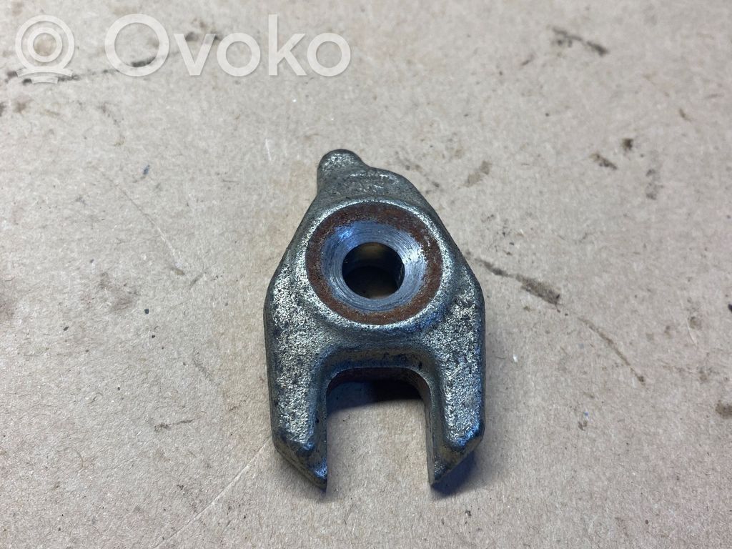 Bridă fixare injector