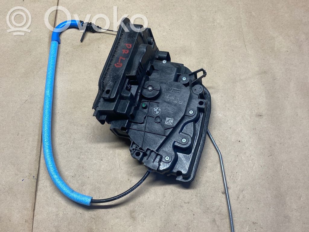 BMW 2 F46 Zamek drzwi przednich 